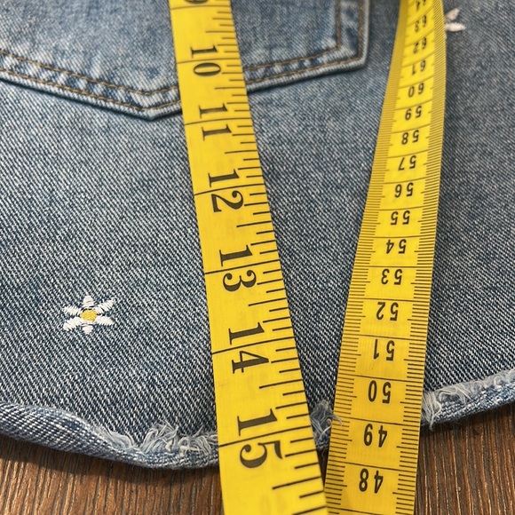 🌟3/$15🌟NWOT. KHAKI and Blue, denim Shorts. Size 11 - Picture 7 of 8